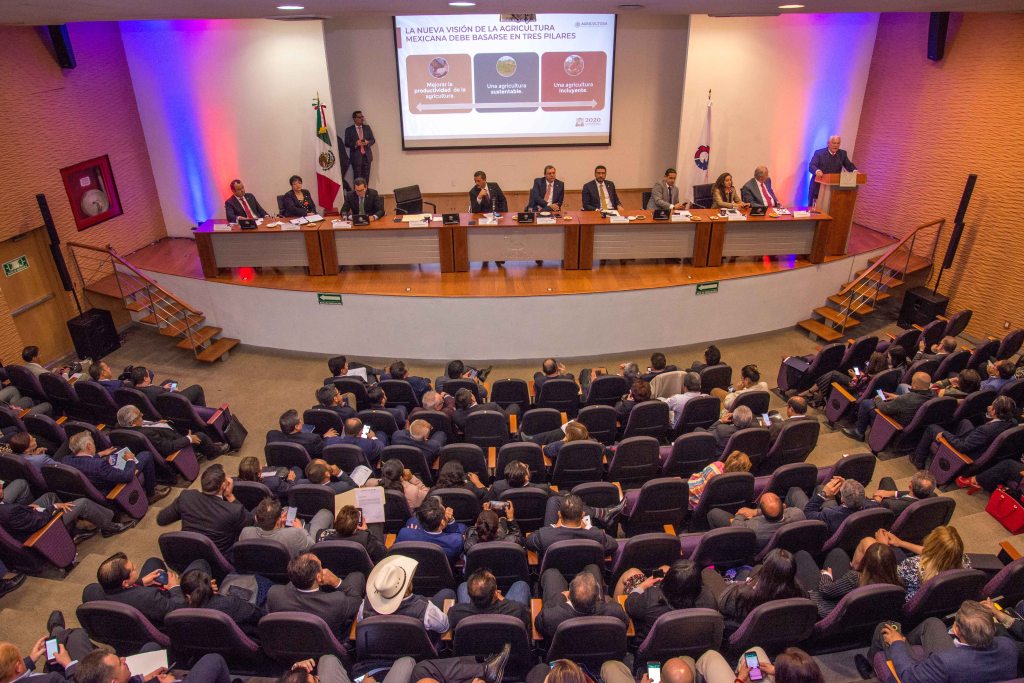 La agricultura, llamada a ser eje de desarrollo nacional y fuente de bienestar colectivo: Víctor&nbsp;Villalobos