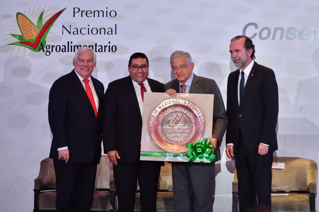 Acciones conjuntas entre agroindustria y Gobierno Federal vinculan a pequeños productores en el desarrollo del campo&nbsp;mexicano