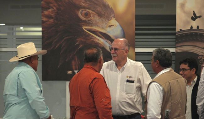 Acuerda AGRICULTURA nuevas acciones para blindar del gusano barrenador del ganado al centro y norte del&nbsp;país